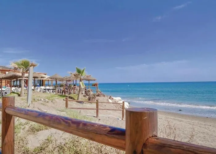Golden Hour Beachfront Apartamento *